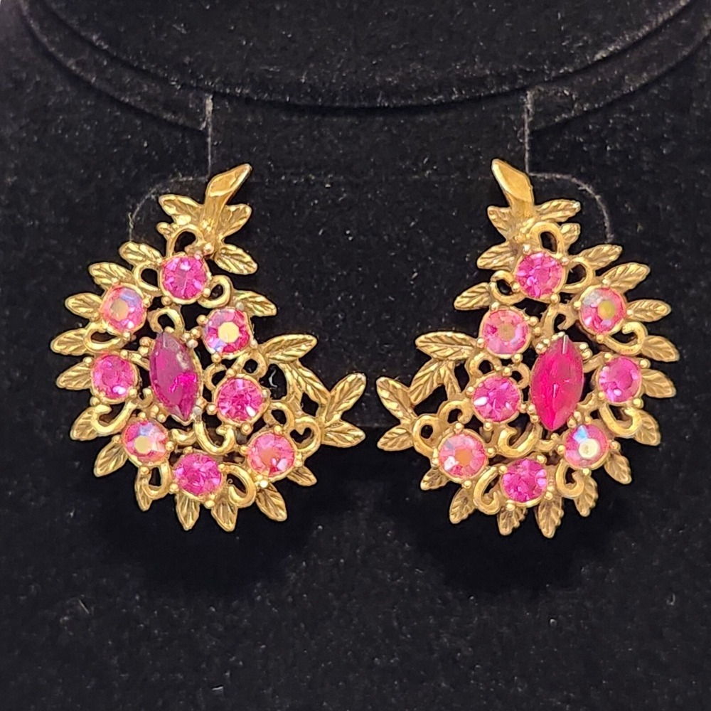 Vintage Emmons‎ Earrings Crimson Glory Gold Tone and Pink Cluster Paisley Shape